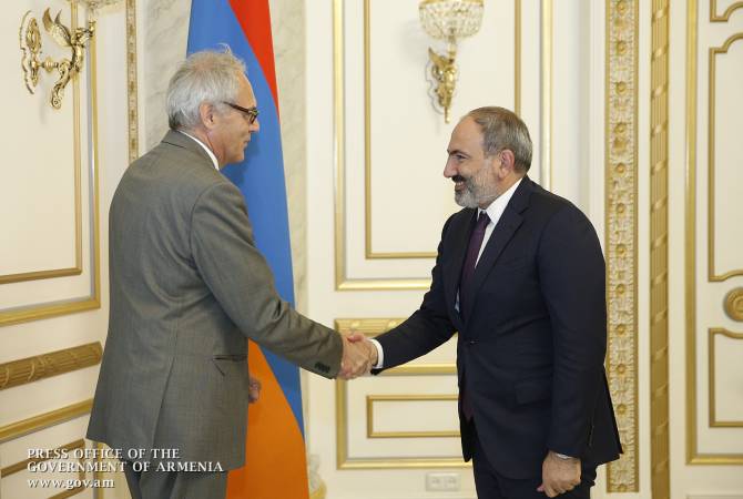 Le Premier ministre a eu une rencontre d'adieu avec l'Ambassadeur de la République Fédérale 
d'Allemagne en Arménie, Matias Kisler