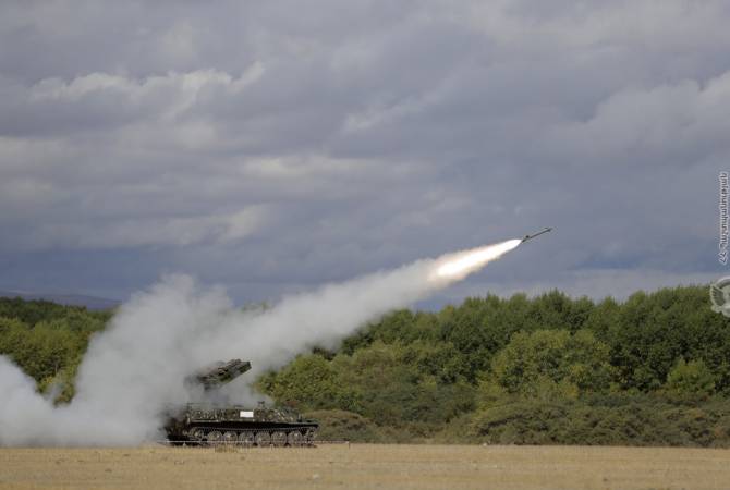 В Армении и Арцахе продолжаются боевые учения с участием зенитно-ракетных 
комплексов “С-300”