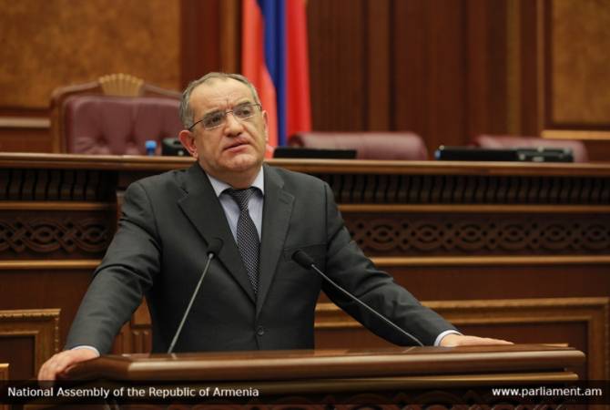 Виген Кочарян принял присягу на посту члена ВСС