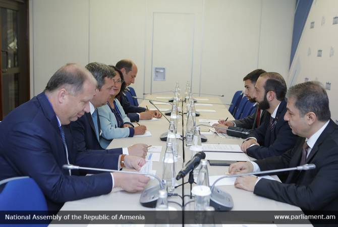  Арарат Мирзоян встретился с председателем Национального совета Словакии Андреем 
Данко 