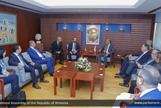 Rencontre ente le président du Parlement arménien et son homologue chyrpriote