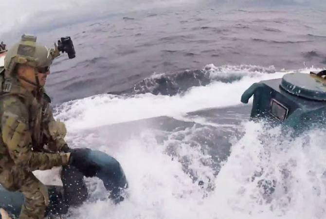 Береговая охрана США конфисковала 7 тонн кокаина у западного побережья Южной Америки