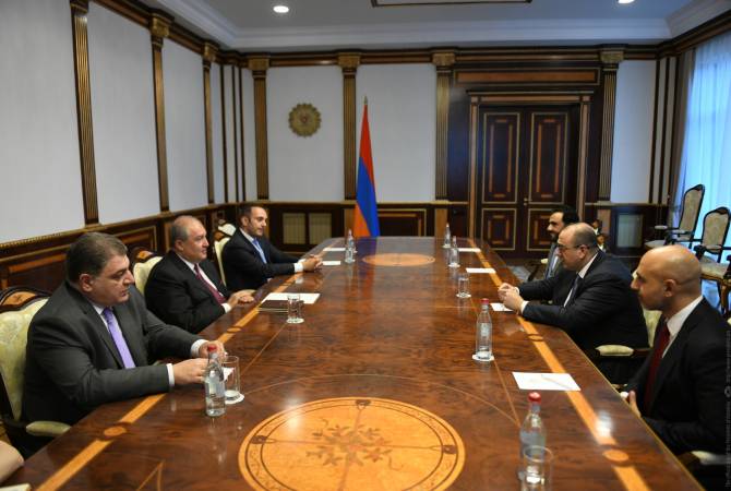 Президент Армении принял делегацию во главе с исполнительным директором 
эмиратской компании “Масдар”