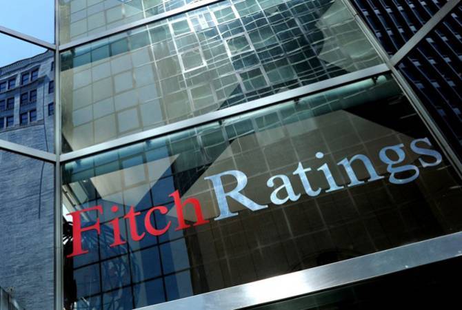 Fitch понизило рейтинг Турции до уровня "BB-" с негативным прогнозом