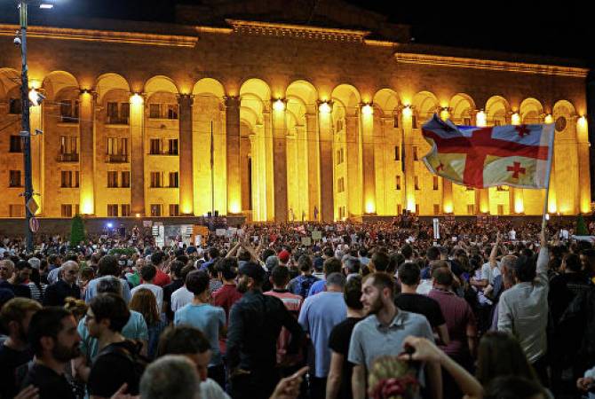 Премьер Грузии: никто не уйдет от ответственности за беспорядки на митинге в Тбилиси