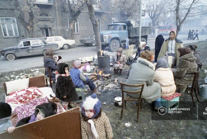 Exposition de photos à Minsk consacrée au 30e anniversaire du tremblement de terre de Spitak 