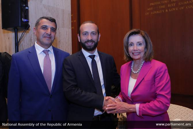 رئيس البرلمان الأرميني آرارات ميرزويان يلتقي برئيسة مجلس النواب الأمريكي نانسي بيلوسي بواشنطن
