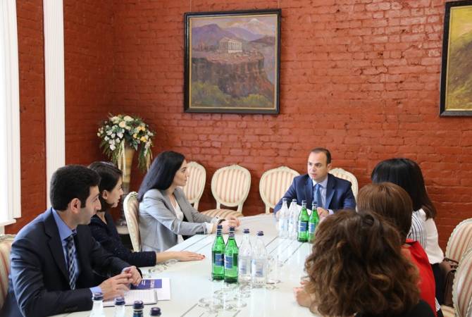 Заре Синанян встретился с членами Координационного совета российско-армянских 
организаций
