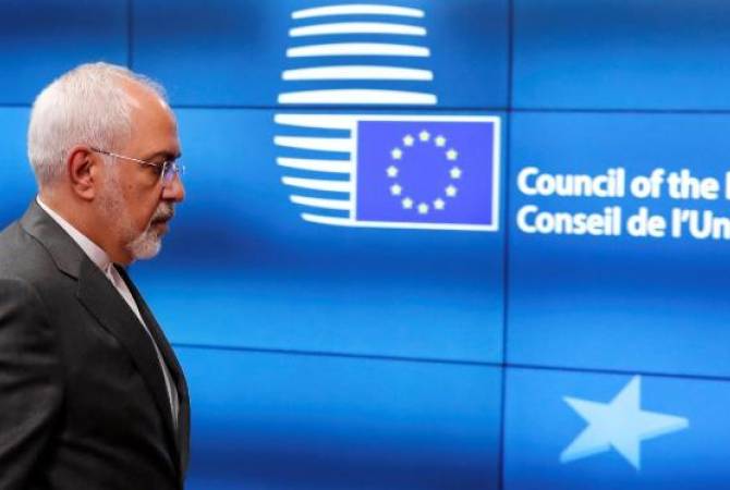 ЕС продолжит диалог с Зарифом, несмотря на черный список США