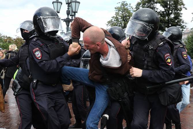 В ходе  несанкционированной  акции протеста  в  Москве задержаны  346 человек