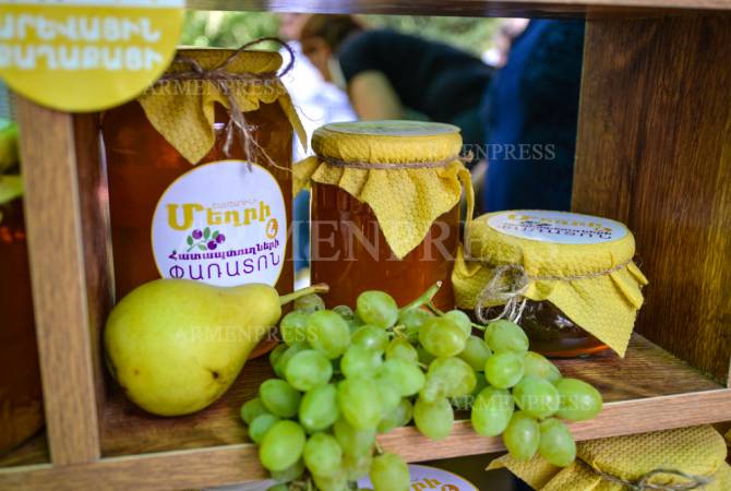 Paradise for Foodies: Armenia even offers special Honey and Berry Festival 