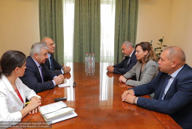 Председатель НС Республики Арцах Ашот Гулян принял болгарских депутатов