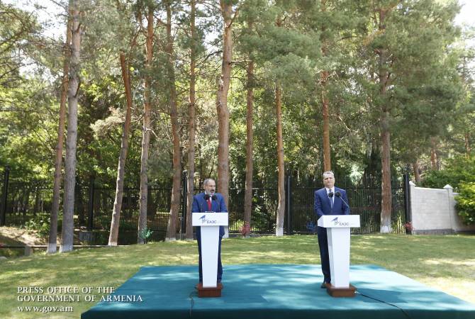 Никол Пашинян  и  Тигран  Саркисян  выступили с  совместным заявлением для СМИ