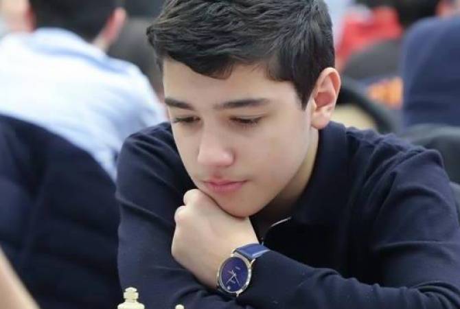 عضو منتخب أرمينيا أرمين بارسيغيان يحرز بطولة أوروبا للشطرنج تحت 16،روبيرت بيليبوسيان الفضة 
تحت12عام