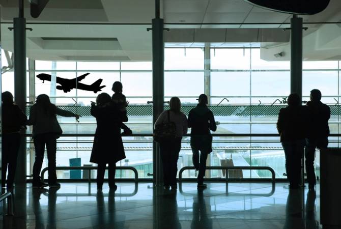 Пассажиропоток в аэропортах Грузии сократился на 10% из-за запретов на полеты из 
России