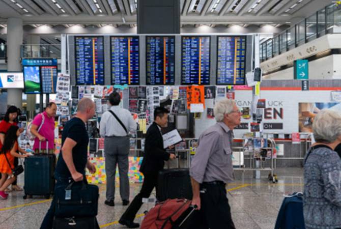 L'aéroport de Hongkong a suspendu les procédures d'enregistrement
