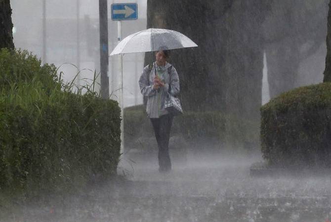 В Японии ожидают рекордный уровень осадков из-за тайфуна "Кроса"