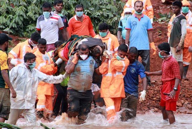Les inondations ont fait plus de 270 morts en Inde  
