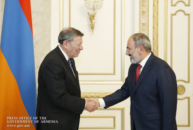 Премьер Армении и министр ИД Уругвая обсудили вопросы развития  сотрудничества