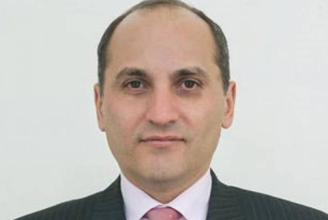 Главный советник премьер-министра Армении Арам Гарибян освобожден от занимаемой 
должности