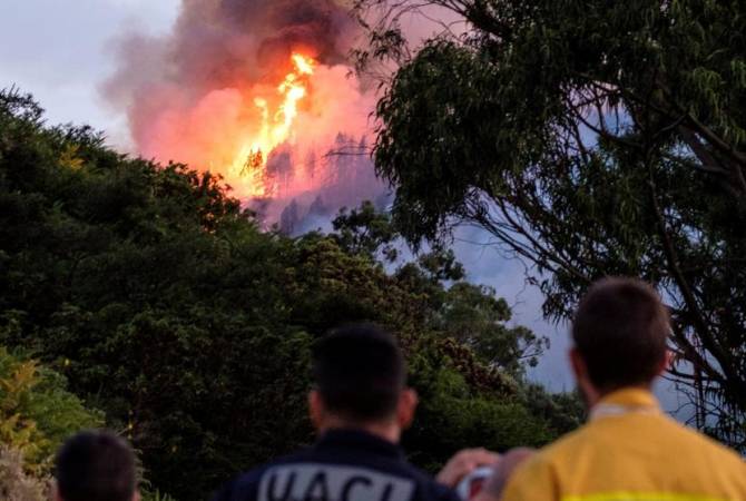 Un violent incendie ravage l'île de Grande Canarie