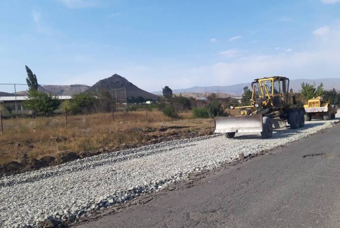 На дороге граница Турции – Ванадзор – Ташир - граница Грузии проводятся ремонтные 
работы