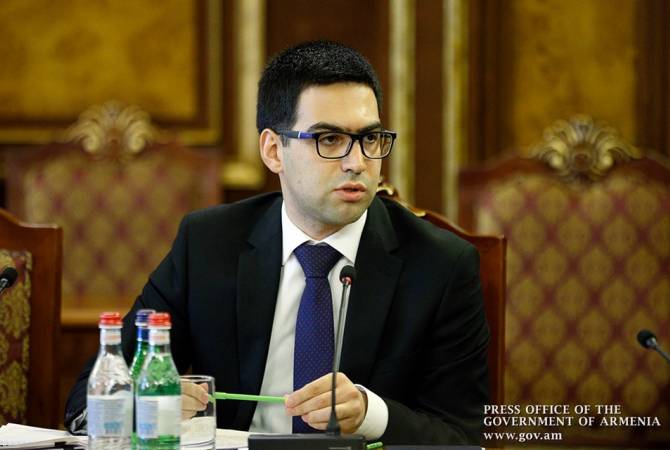 وزير العدل الأرميني روستام باداسيان يقدّم مهام اللجنة المستقلة لمكافحة الفساد ومجلس مكافحة 
الفساد 