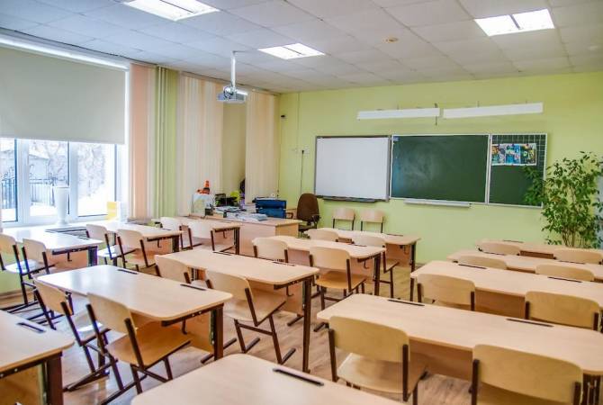 ГРУЗИЯ: Более 100 школ в Грузии останутся без первоклассников