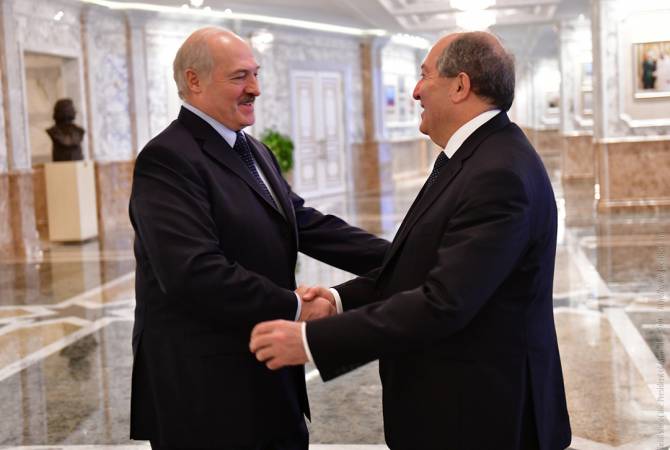 Armen Sarkissian  félicite le président biélorusse à l'occasion de son anniversaire