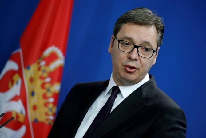 Сербия продолжит политику военного нейтралитета, заявил Вучич
