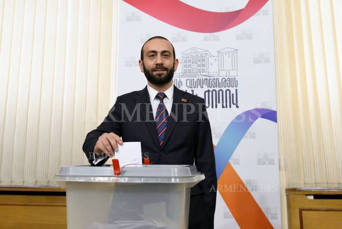 В Национальном собрании Армении началось закрытое голосование по выборам члена 
Совета ЦБ