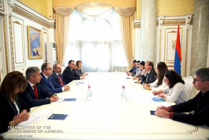 Pashinyan meets with Gui Tessier's delegation, highlights their role in NK conflict settlement