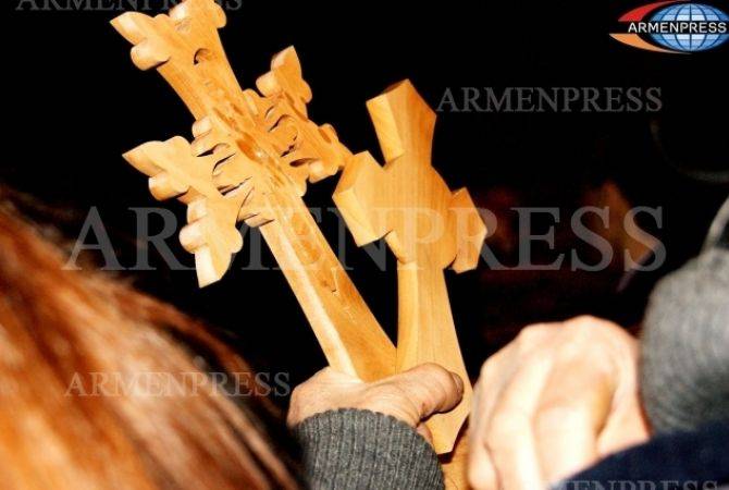 Армянская Апостольская церковь празднует Хачверац (праздник  Святого Креста)