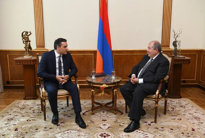 Президент Армен Саркисян принял защитника прав человека Армана Татояна
