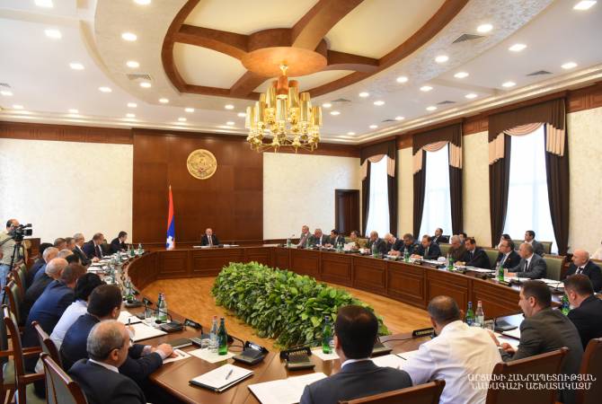 President of Artsakh chairs Cabinet meeting