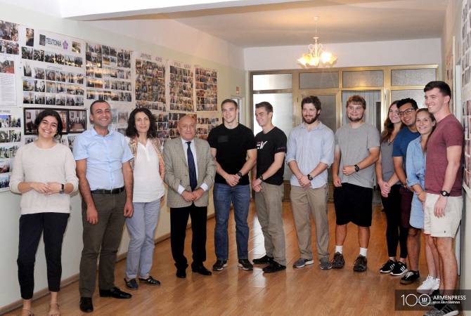 Студенты американских университетов знакомятся в Армении с жизнью езидской общины