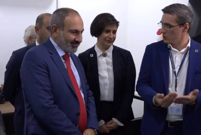 رئيس الوزراء نيكول باشينيان يزور مبنى التلفزيون العام الأرميني