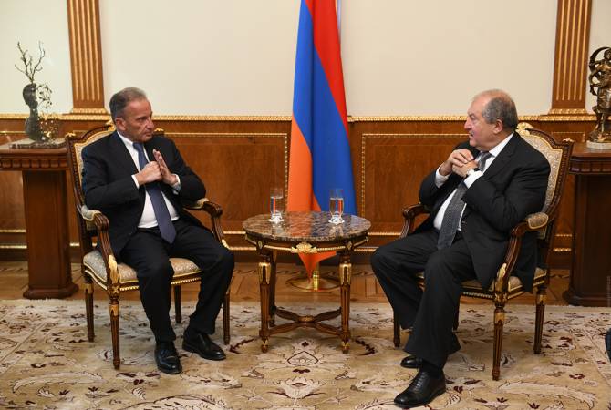 President Sarkissian holds meeting with famous French entrepreneur Henri Proglio