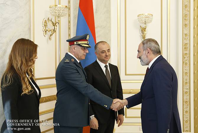 Премьер-министр Армении принял министра национальной обороны Ливана