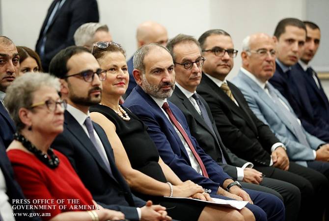 Никол Пашинян присутствовал на церемонии открытия частного акционерного 
инвестиционного фонда