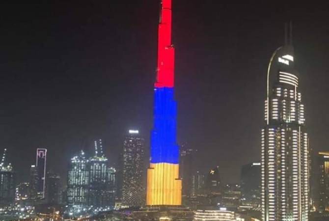 دبي تضيئ برج خليفة بألوان العلم الوطني الأرميني بمناسبة عيد استقلال أرمينيا- فيديو-