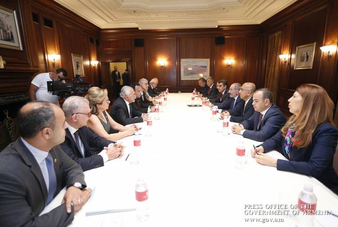 Le Premier ministre a rencontré des représentants du Comité central de la FRA