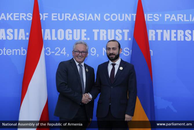 رئيس البرلمان الأرميني آرارات ميرزويان يلتقي بنظيره النمساوي كارل بادر