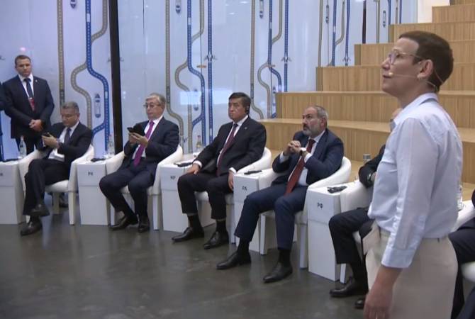  Главы государств-членов ЕАЭС и президент Молдовы знакомятся с деятельностью центра 
“Тумо” в Ереване 