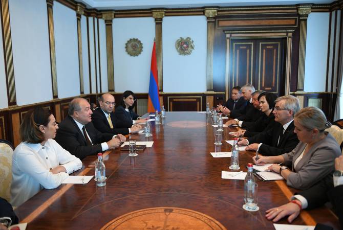 President Sarkissian hosts delegation led by Lithuanian Speaker of Parliament