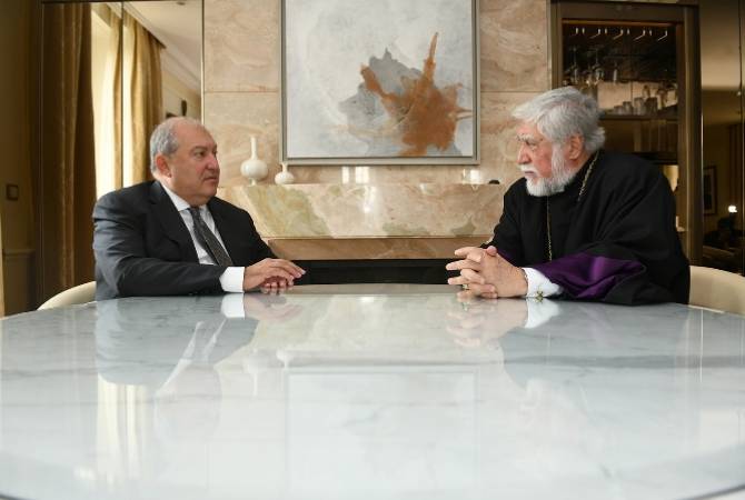 رئيس الجمهورية أرمين سركيسيان يلتقي مع كاثوليكوس بيت كيليكيا الكبير آرام الأول في جنيف