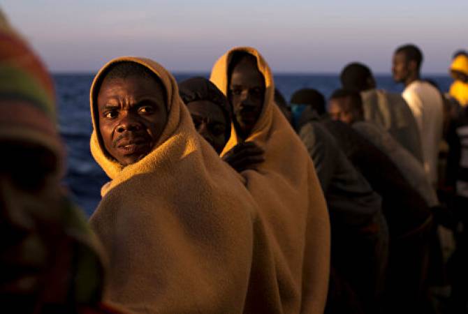  Около 20 мигрантов пропали без вести из-за кораблекрушения у Лампедузы 