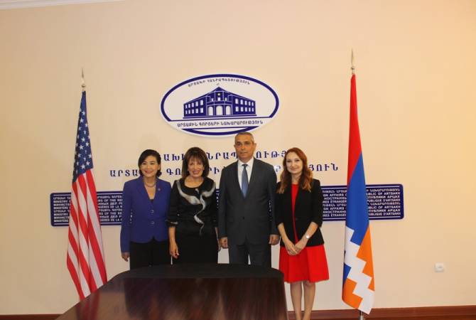 Foreign Minister of Artsakh receives U.S. Congresswomen