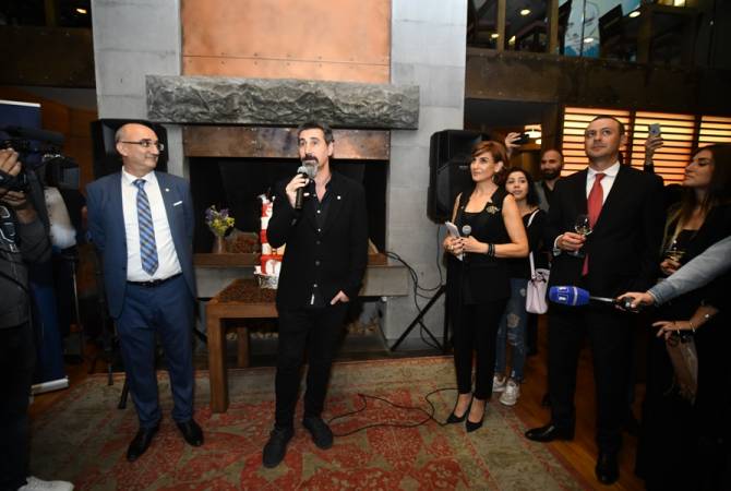  Serj Tankian: «Je suis fier d'être en Arménie en cette période historique»