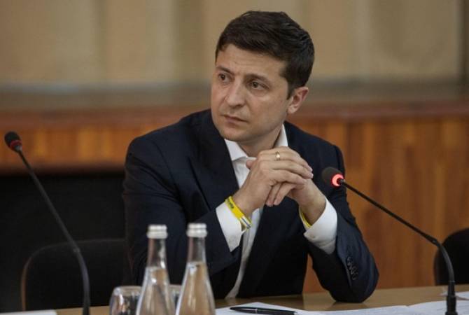 Зеленский заявил, что его миссия как президента остановить войну в Донбассе